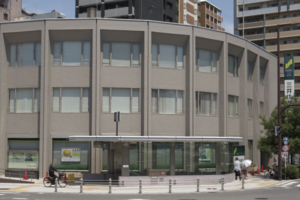 Surrounding environment. Sumitomo Mitsui Banking Corporation Uemachi Branch (3-minute walk ・ About 170m)