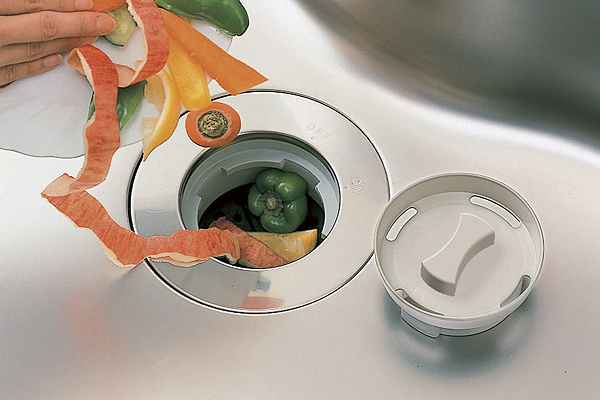 Kitchen.  [disposer] In the system to flow crushing the garbage decomposes processing with the power of biotechnology to sewer, To eliminate the unpleasant dirt and odor (same specifications)