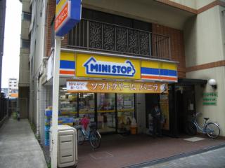 Convenience store. MINISTOP Andoji cho store (convenience store) to 224m