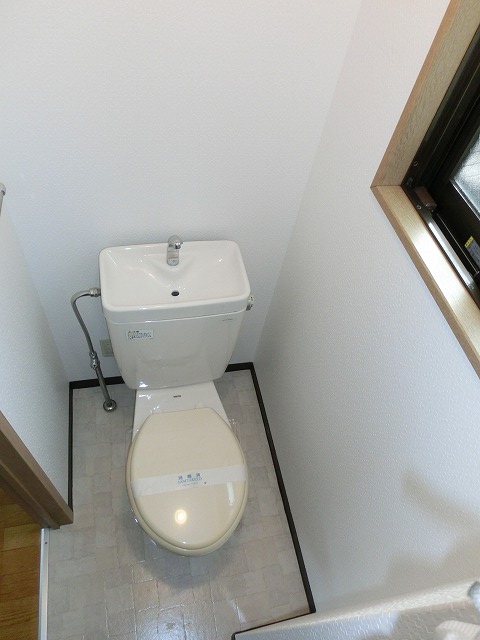 Toilet