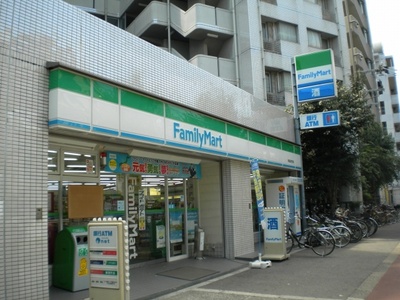 Convenience store. FamilyMart new Fukushima Yoshino store up (convenience store) 183m