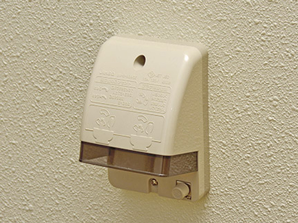 balcony ・ terrace ・ Private garden.  [Waterproof outlet] Installing a waterproof electrical outlet that can be safely utilized in the outdoors. Guests can also enjoy a production and work by the illumination (same specifications)