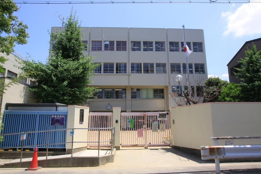 kindergarten ・ Nursery. Municipal Ebie to nursery 340m