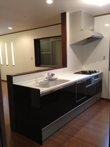 Same specifications photo (kitchen). The company construction