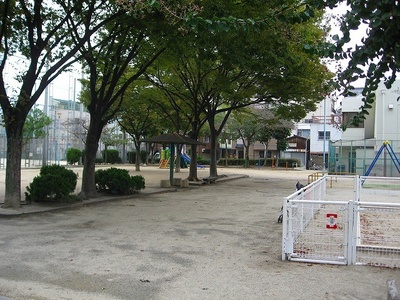 park. 150m to Yoshino-cho Park (park)