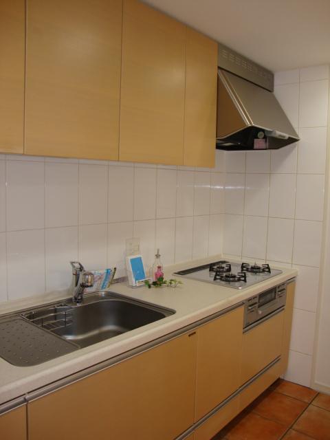 Kitchen.  ・ It has a gas stove had made