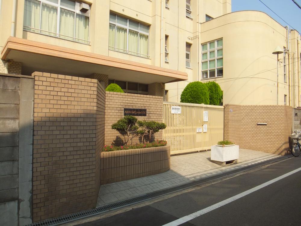 Primary school. Osaka Municipal Ebie to Nishi Elementary School 54m