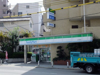 Convenience store. FamilyMart Tamagawa Noda store up (convenience store) 280m