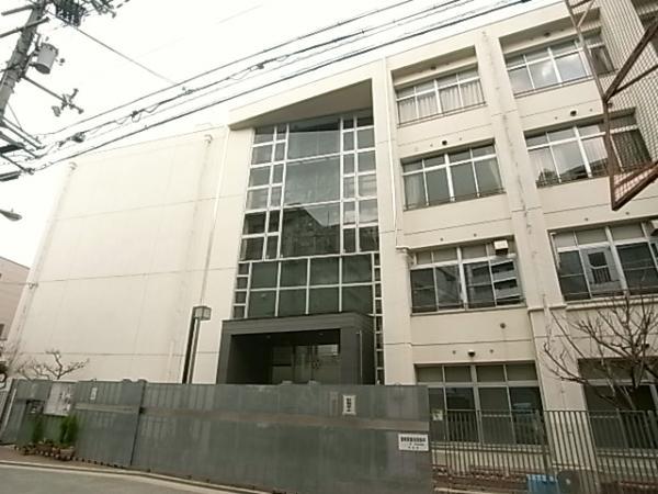Junior high school. Shimofukujima 906m until junior high school