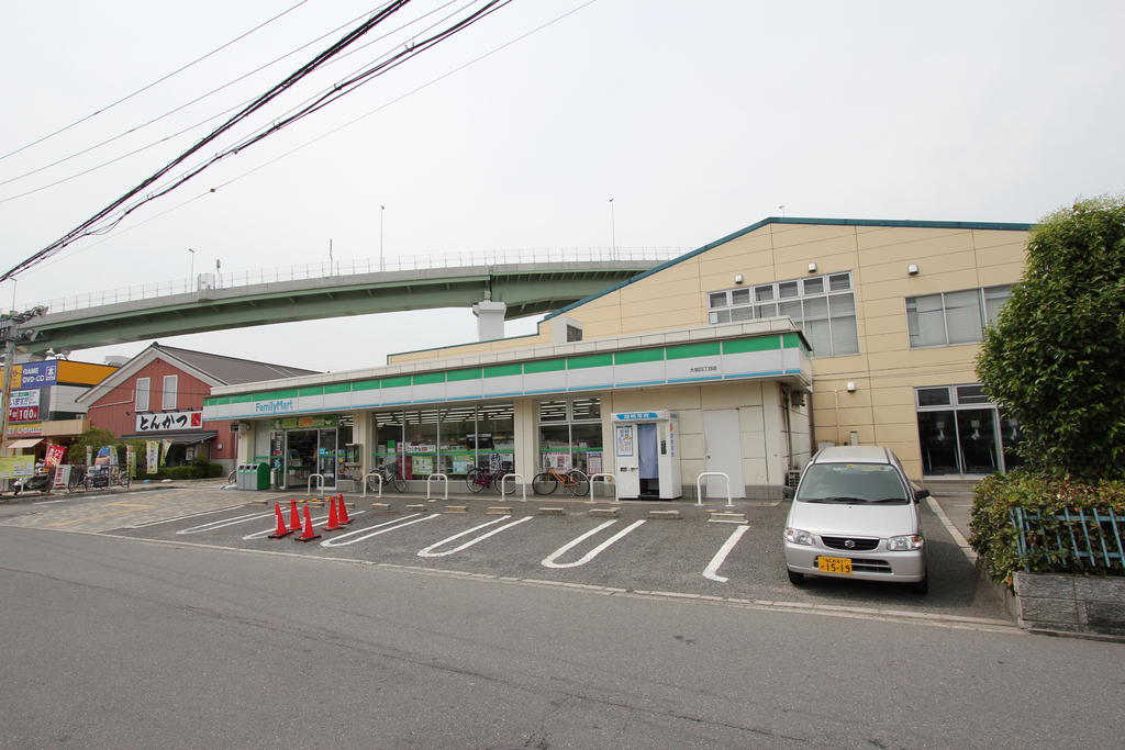 Convenience store. FamilyMart large opening four-chome up (convenience store) 492m