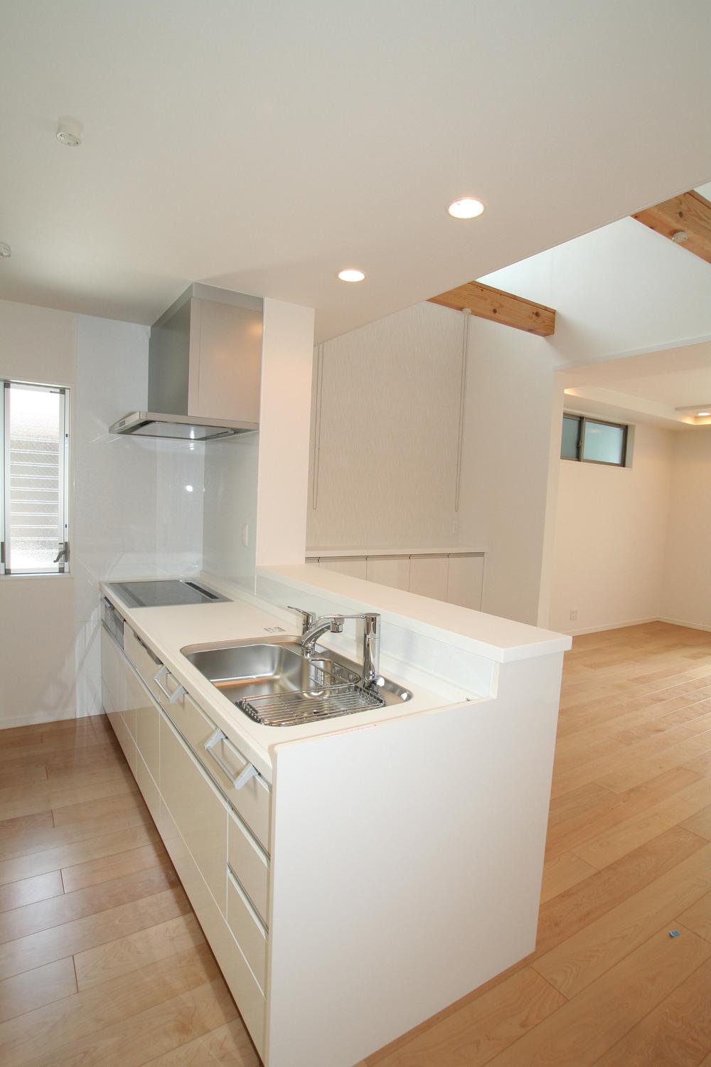 It will be our enforcement example. So you can also choose the type of kitchen, Let's build the ideal space of wife Good.