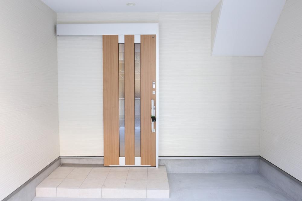 Entrance. 2013 October shooting