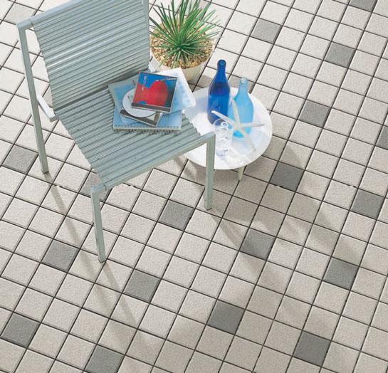 Balcony. Balcony tiled. Cleaning is also Rakuchin.