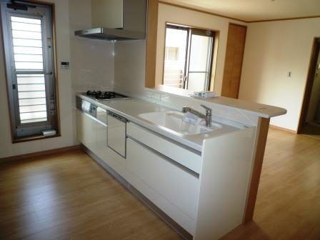 Same specifications photo (kitchen). Dishwasher standard equipment system Kitchen. Also spread conversation with family in spare time.