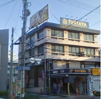 Shopping centre. Tsutaya (shopping center) up to 100m