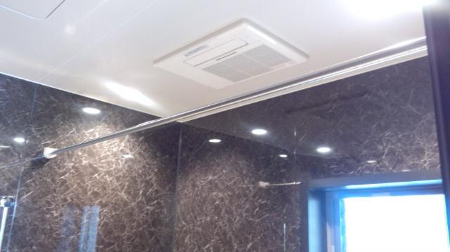 Same specifications photo (bathroom). Bathroom with heating dryer!