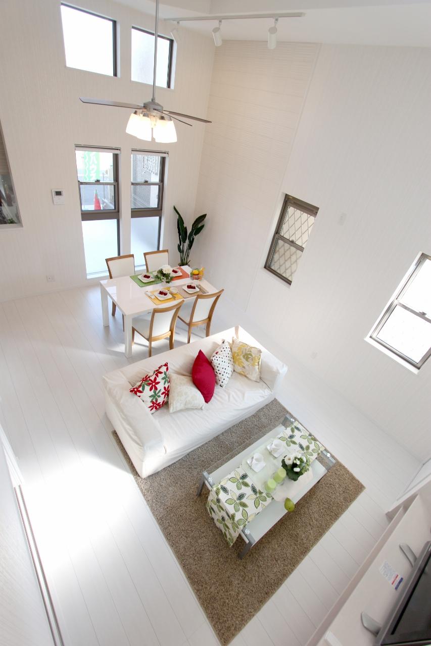 Same specifications photos (Other introspection).  ■ Living-dining