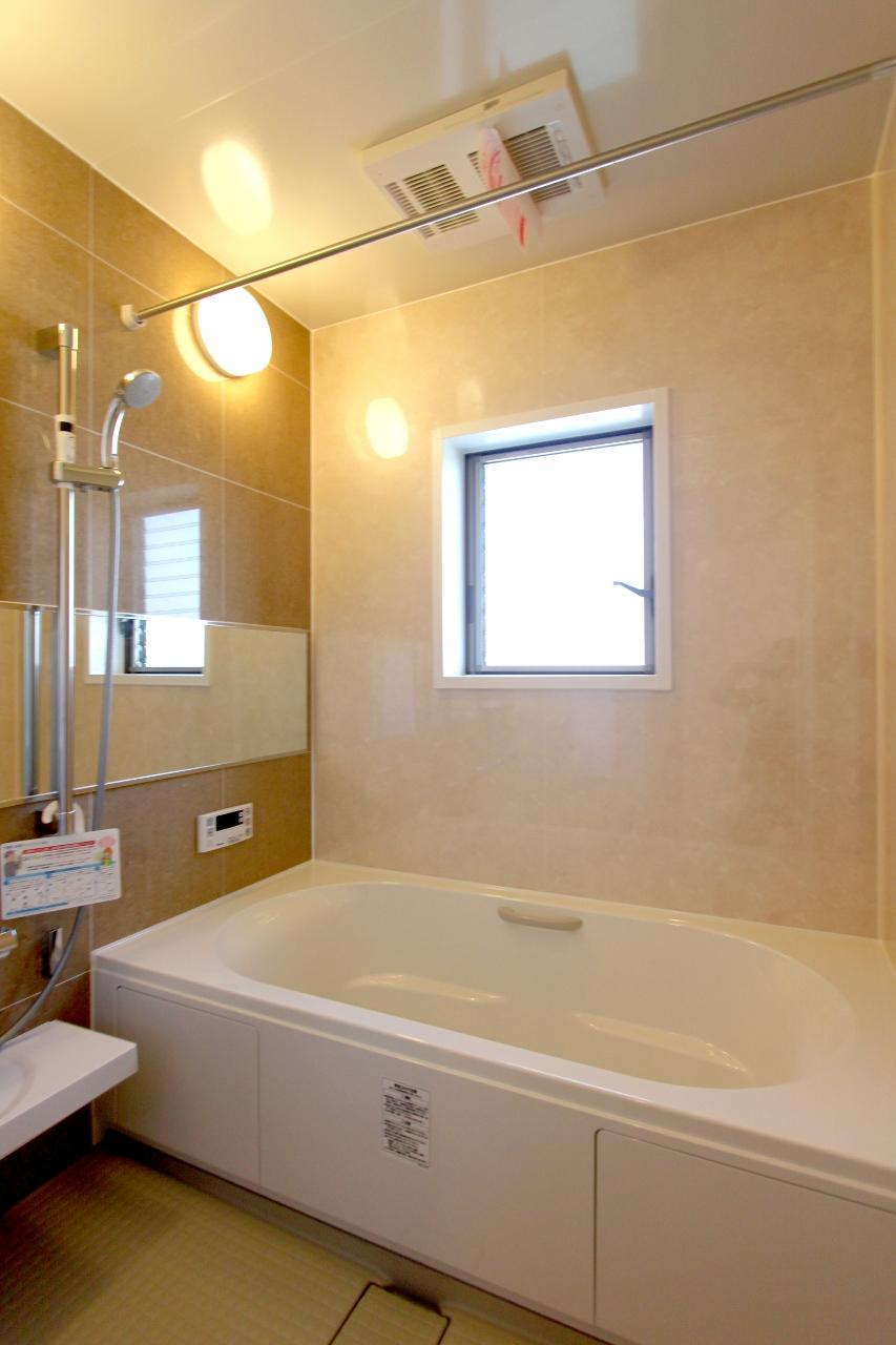 Bathroom.  ◆ Bathroom image