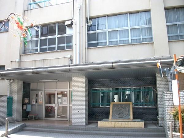 Other. Kanji elementary school A 5-minute walk