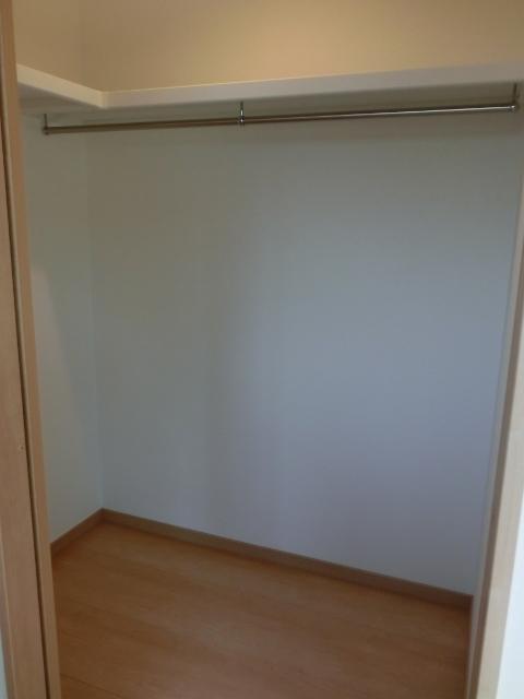 Receipt. Walk-in closet, which is in the third floor 8.5 tatami rooms