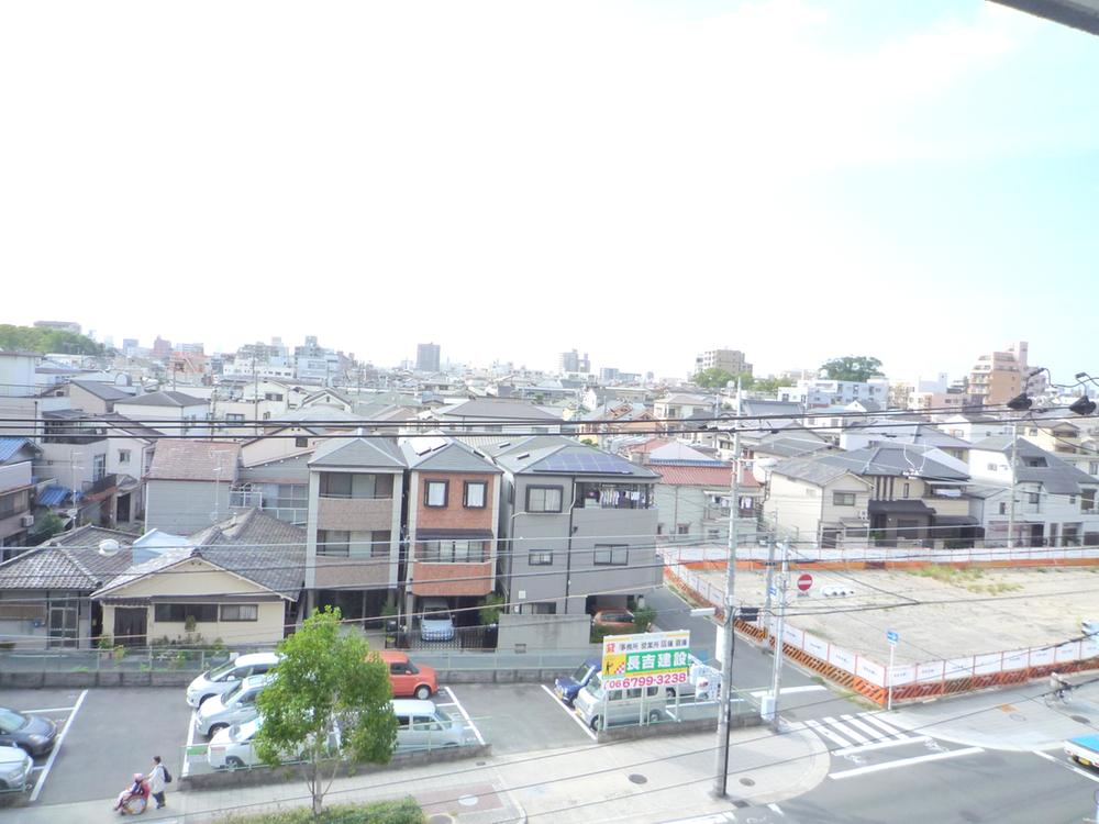 View photos from the dwelling unit. Indoor (10 May 2013) Shooting