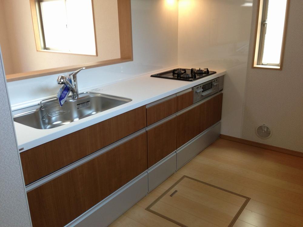 Kitchen. Floor housed in a water purifier with faucet