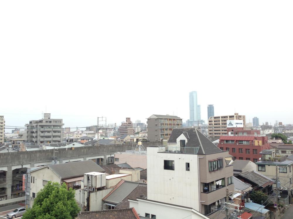 View photos from the dwelling unit. View from the balcony (local (September 2013) shooting)