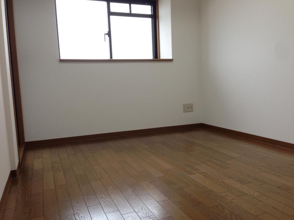 Non-living room. Western-style 5,5 Pledge