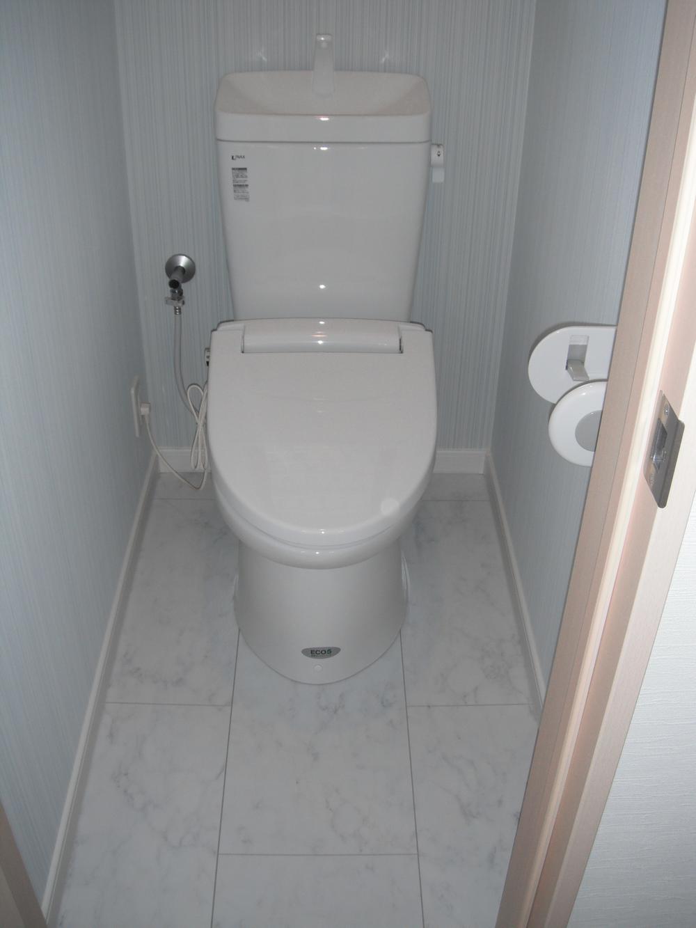 Other Equipment. Toilet same specifications Photos