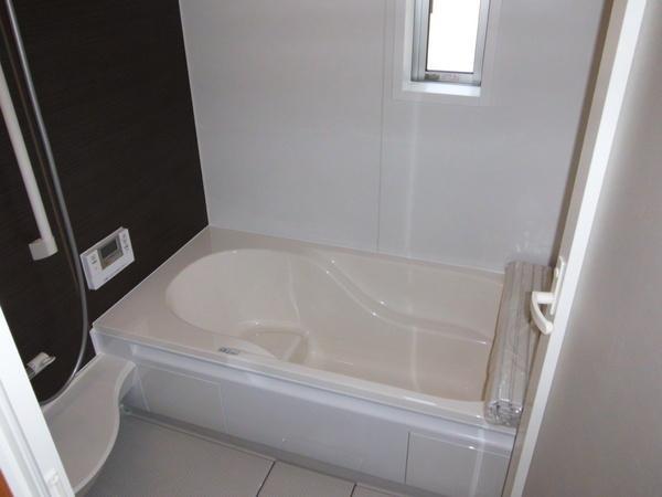 Same specifications photo (bathroom). Slowly enjoy spacious bathroom also sitz bath ☆