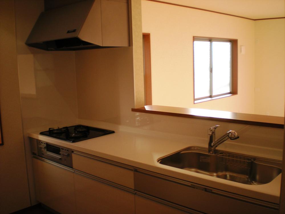 Same specifications photo (kitchen). Face-to-face kitchen where you can enjoy the cuisine