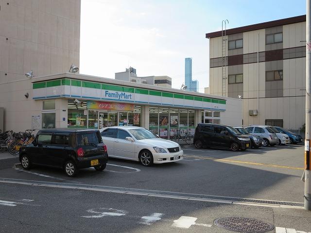 Convenience store. FamilyMart Kuwazu 135m up to one-chome