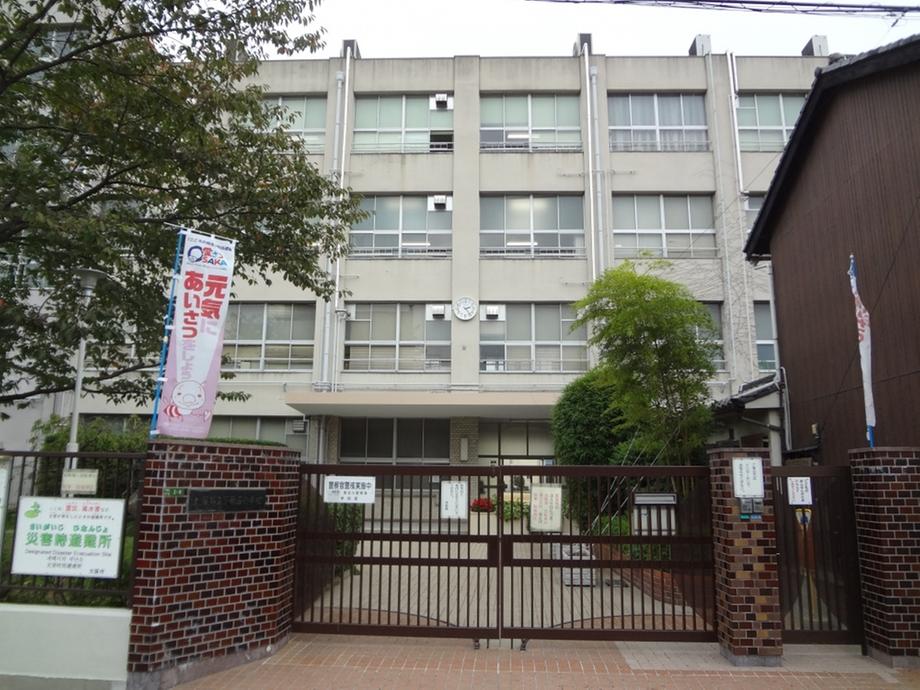 Primary school. Shimoshinjo until elementary school 371m