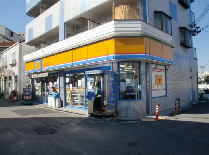 Convenience store. 82m to live House Awaji 2-chome (convenience store)
