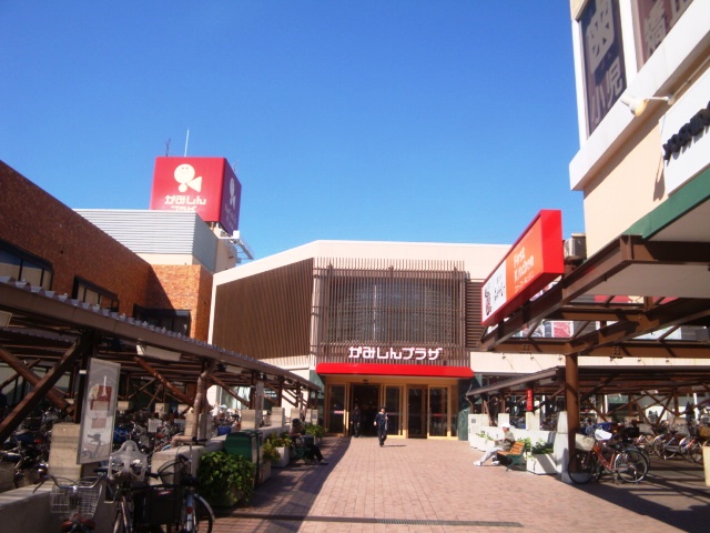 Shopping centre. Kamishin 519m to Plaza (shopping center)