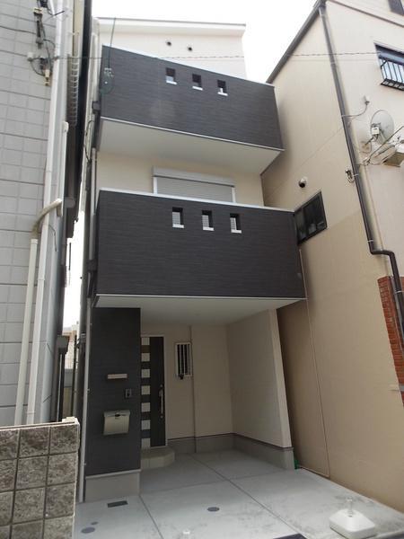 Local appearance photo. Slow life come true in a quiet residential area