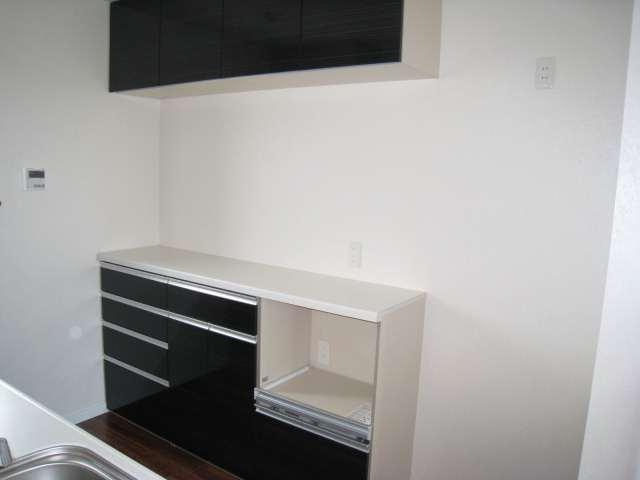 Kitchen. Option cupboard of