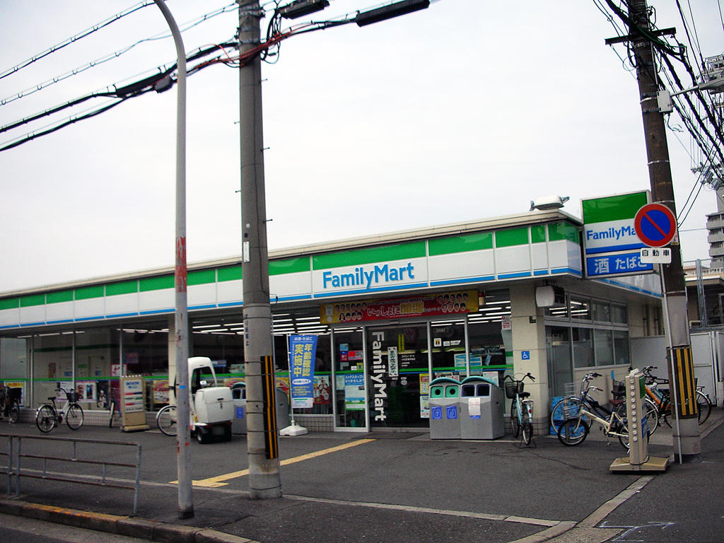 Convenience store. FamilyMart Komatsu substation before store up (convenience store) 145m