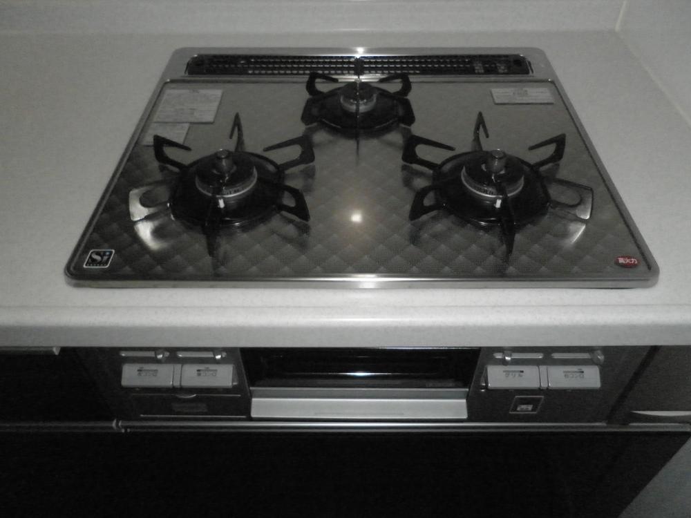 Same specifications photo (kitchen). Stove construction cases