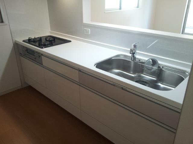 Kitchen. Indoor (July 2013) Shooting