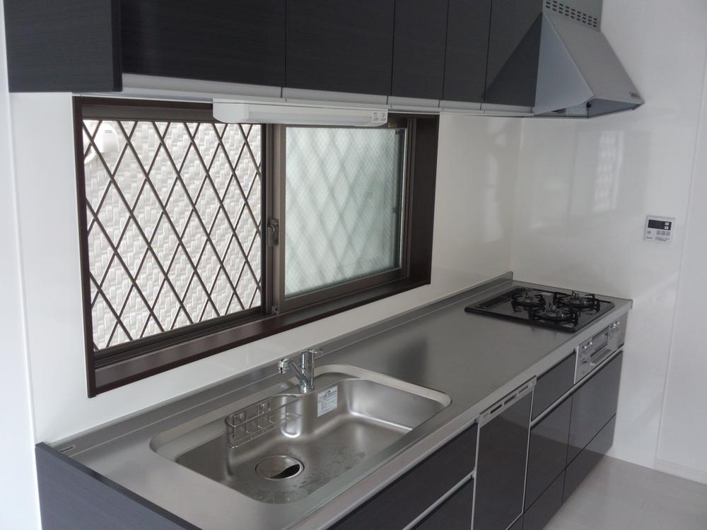 Kitchen. Room (August 2013) Shooting