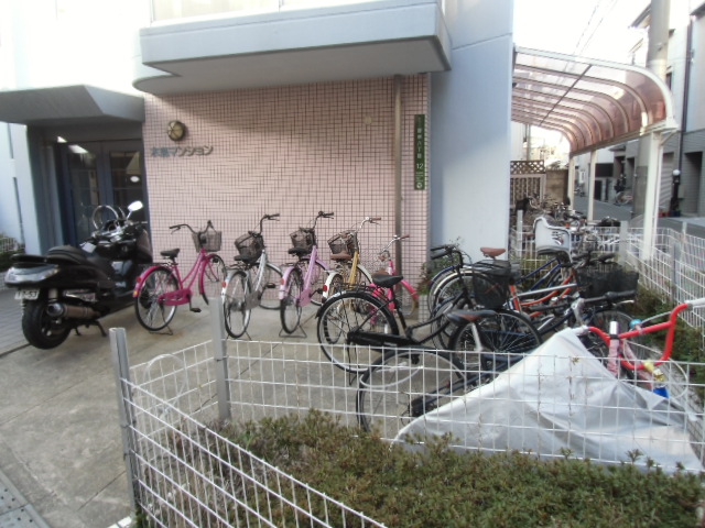 Other common areas. Place for storing bicycles