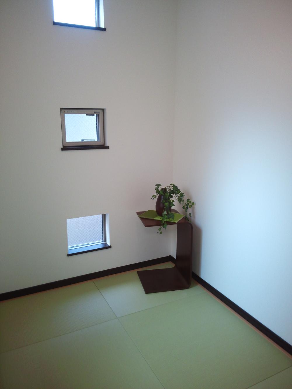 Non-living room. Is a Japanese-style fashionable in the part of the living room