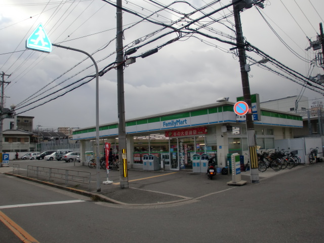 Convenience store. FamilyMart Komatsu substation before store up (convenience store) 190m