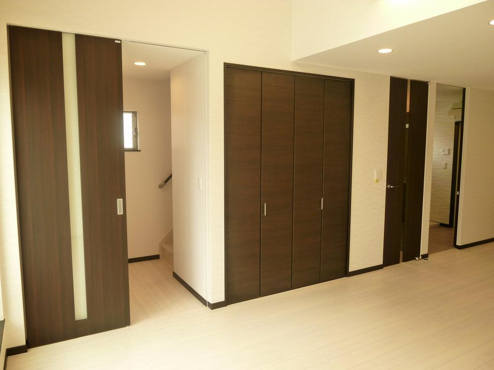 Receipt. Plenty of CL also in the living room