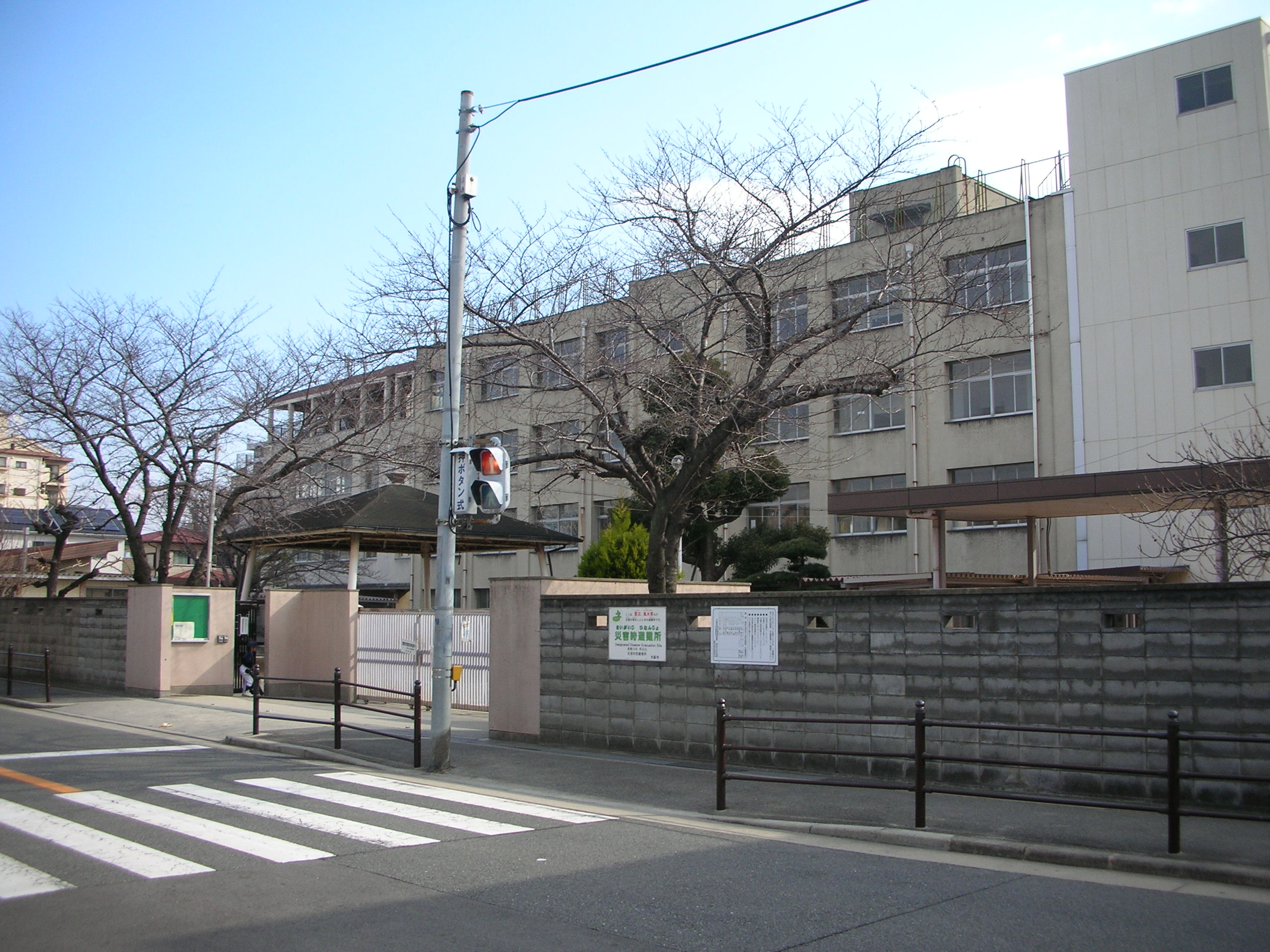 Primary school. 499m to Osaka Municipal Toyosato Elementary School (elementary school)