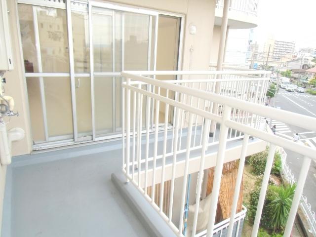 Other. Balcony is wide