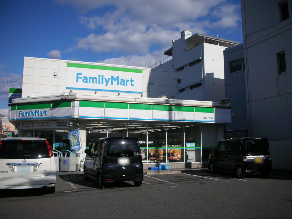 Convenience store. FamilyMart Osumi chome store up (convenience store) 121m