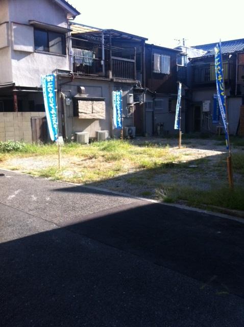 Local photos, including front road. Local Photos