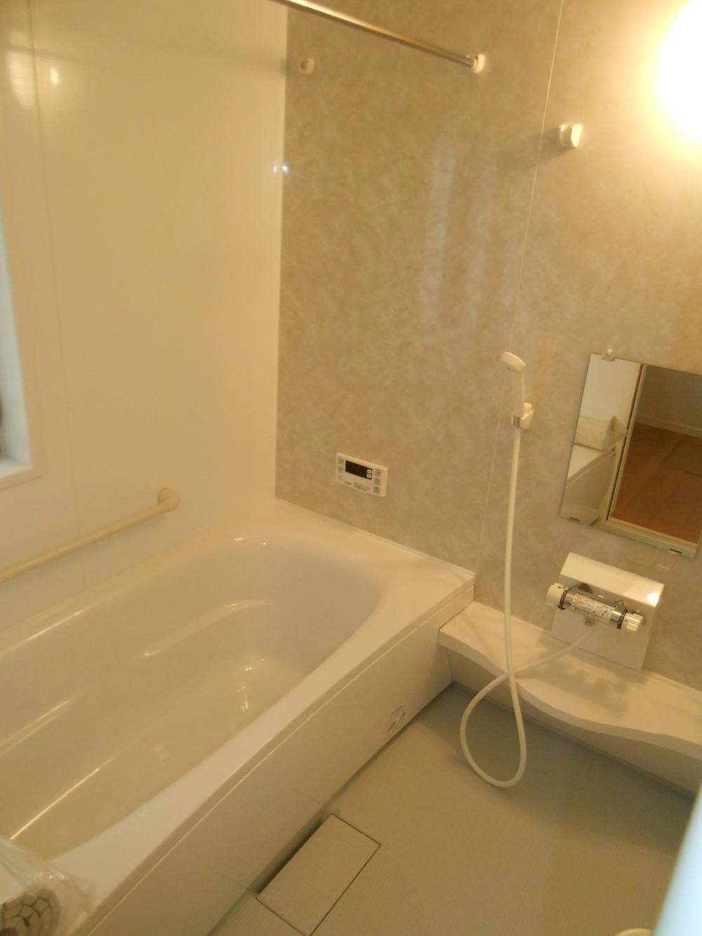 Bathroom. Indoor (11 May 2013) Shooting Bathroom is also so Ease of use in the clean